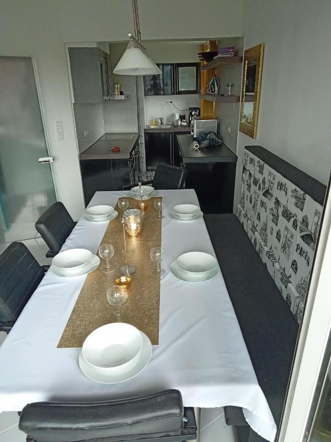 Liege Centre Mediacite Appartement Possible Parking Terrasse Immense 8Eme Pour 2 Personnes Exterior foto